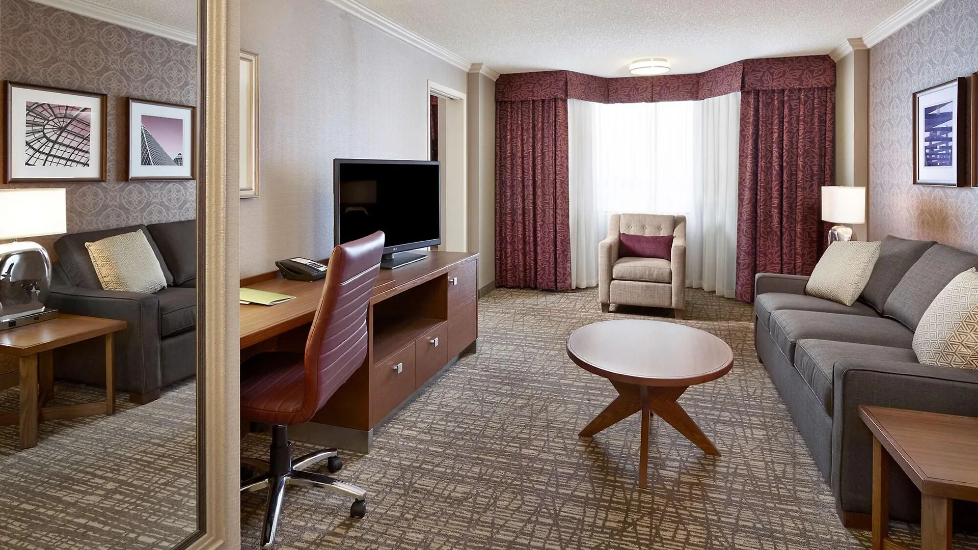 מלון Doubletree By Hilton West אדמונטון קנדה
