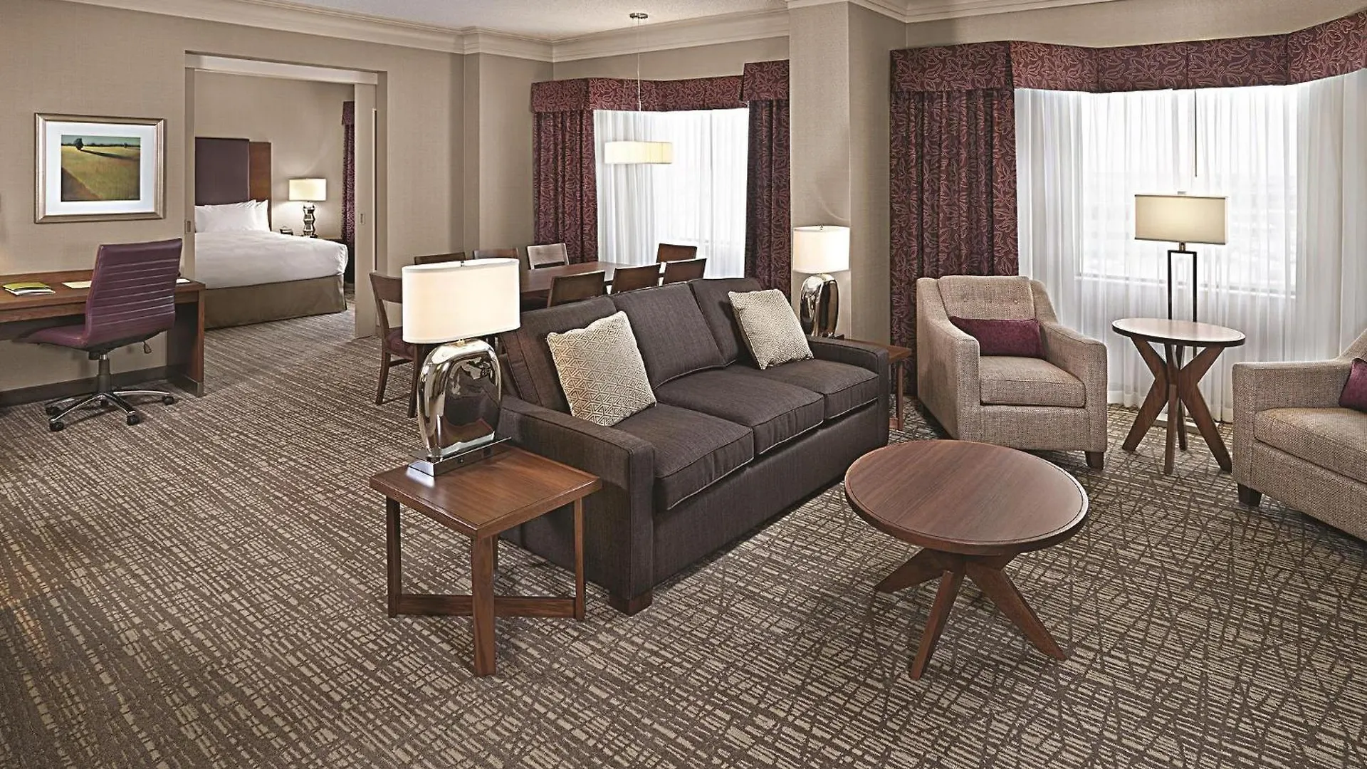 Doubletree By Hilton West Edmonton Hotel 4*,