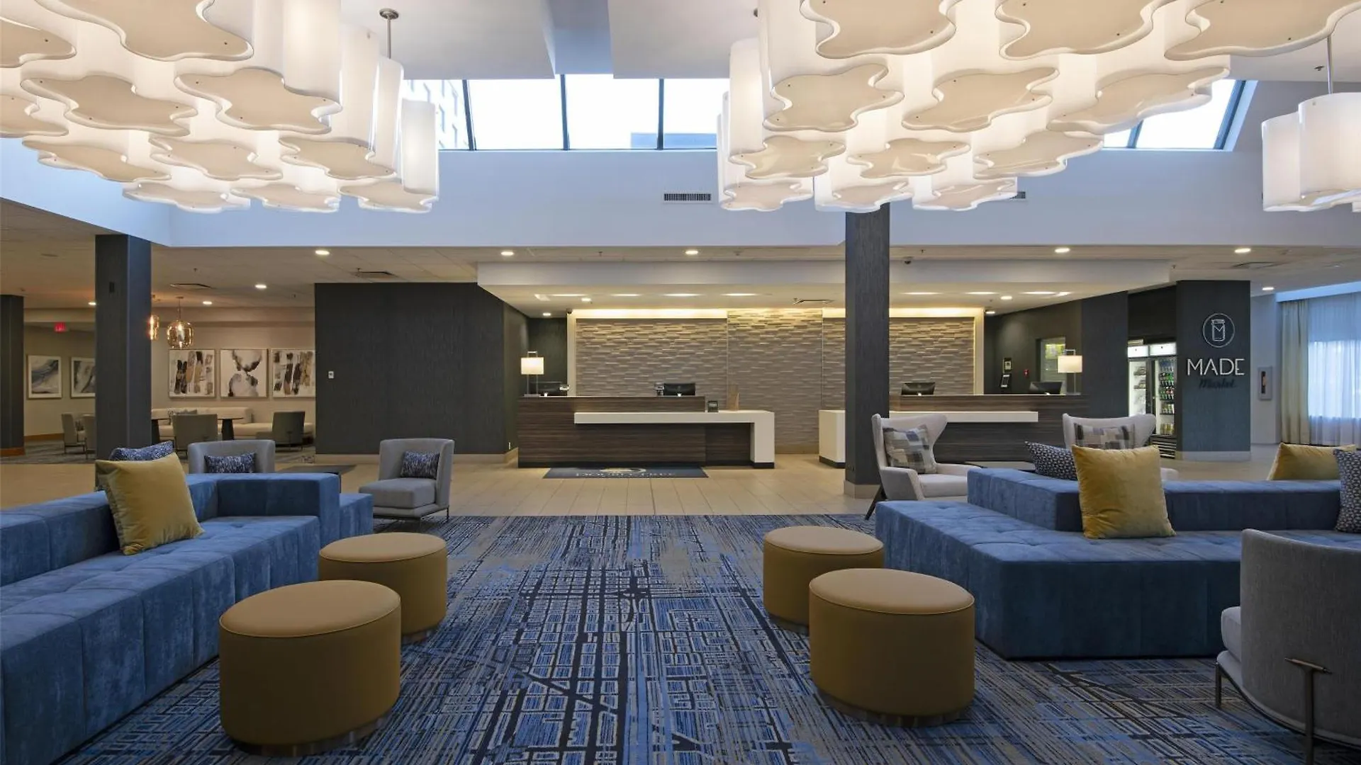 Doubletree By Hilton West Edmonton Hotel