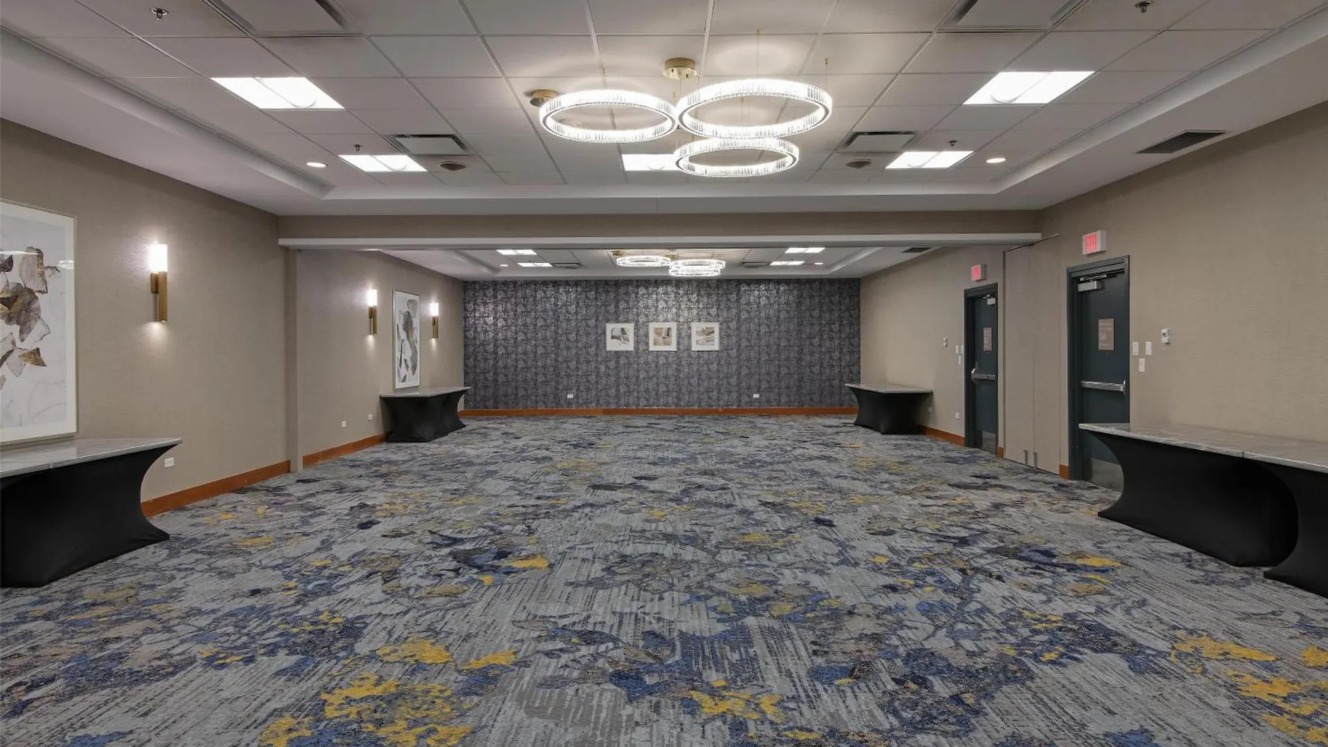 Hotel Doubletree By Hilton West Edmonton