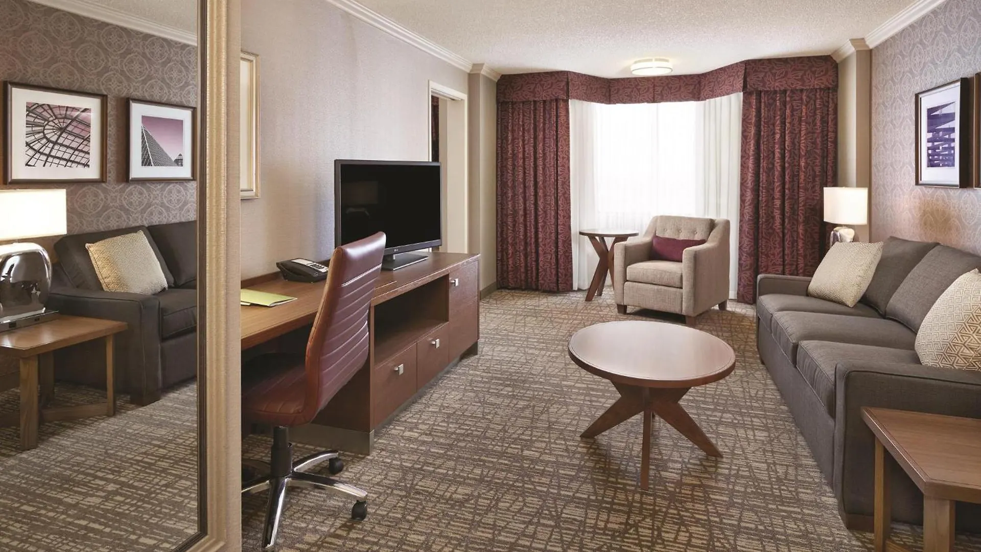 Hotel Doubletree By Hilton West Edmonton